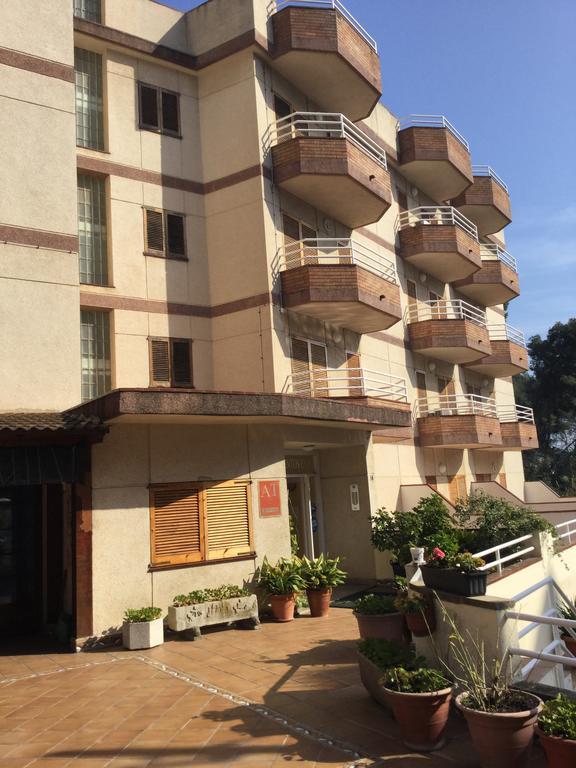 Apartamentos Eva Costa Brava Bagian luar foto