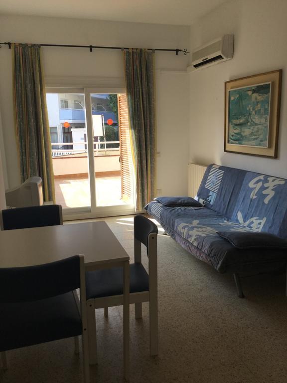 Apartamentos Eva Costa Brava Bagian luar foto