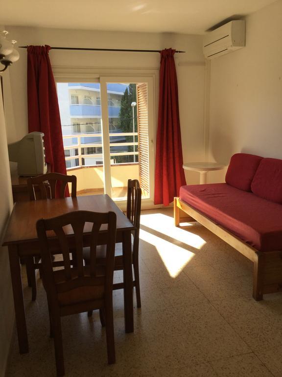 Apartamentos Eva Costa Brava Bagian luar foto