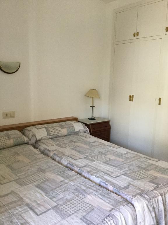 Apartamentos Eva Costa Brava Bagian luar foto