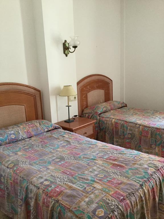 Apartamentos Eva Costa Brava Bagian luar foto