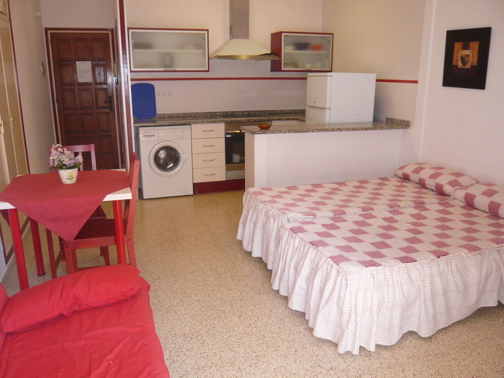 Apartamentos Eva Costa Brava Bagian luar foto