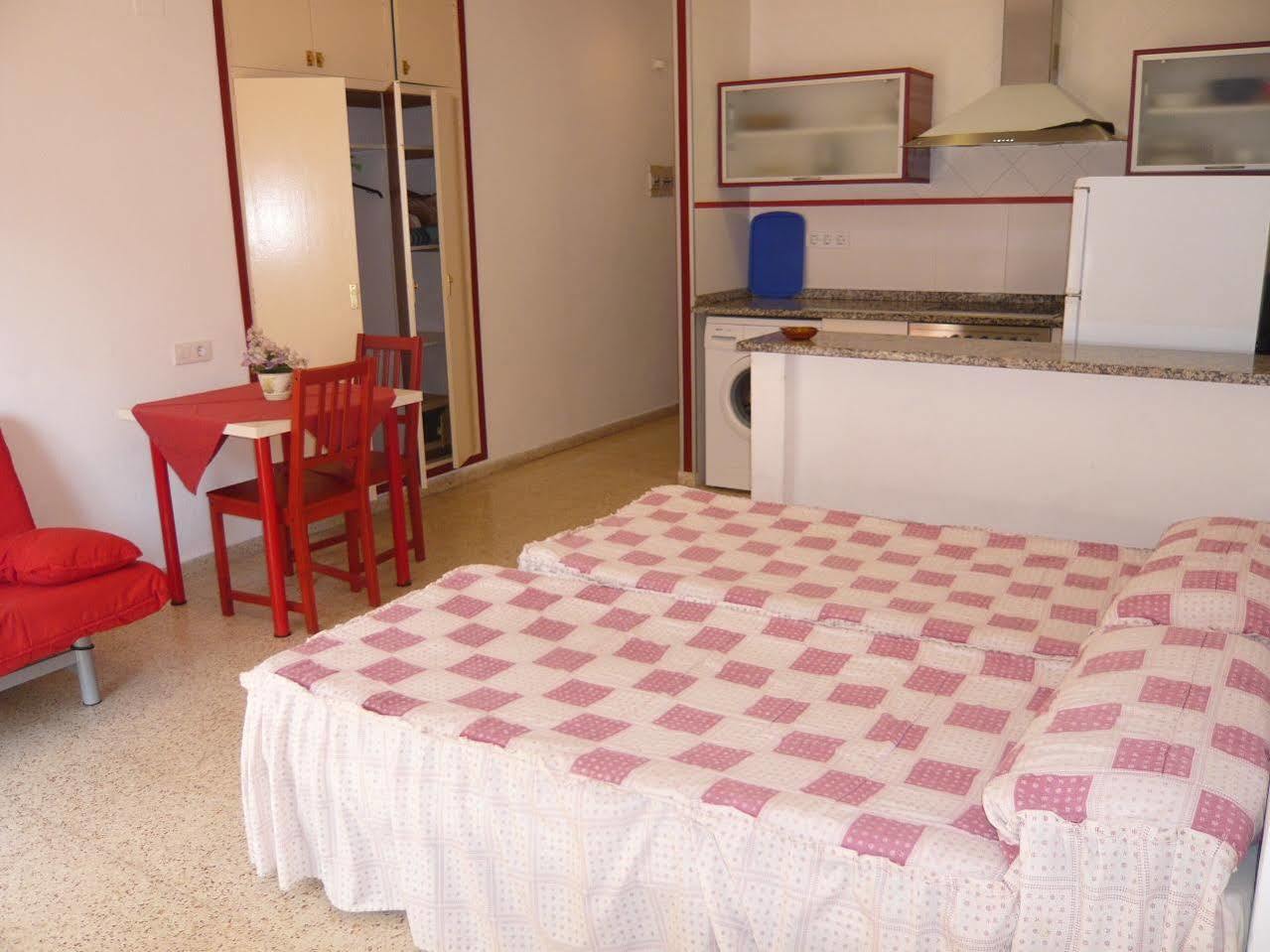 Apartamentos Eva Costa Brava Bagian luar foto